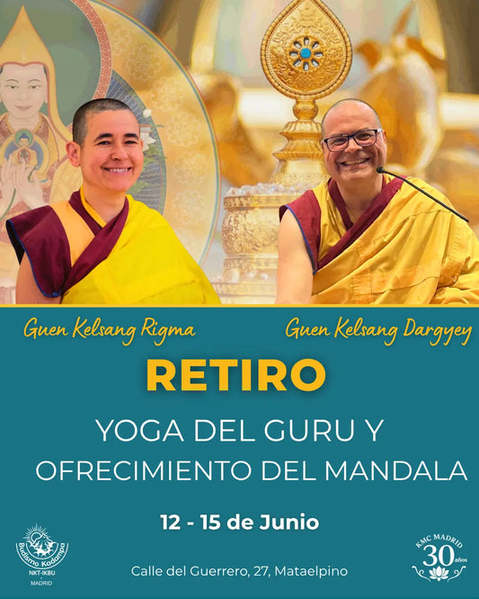 Retiro Yoga Del Guru Y Ofrecimiento Del Mandala